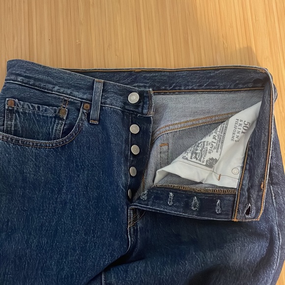 Levi’s 501 - Picture 3 of 4